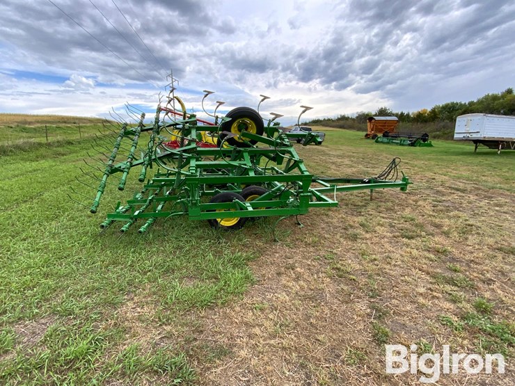 john-deere-1010-image-4