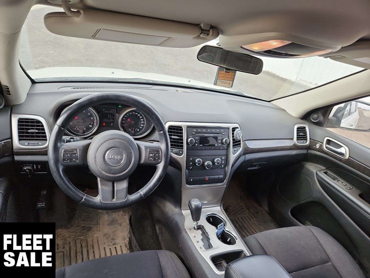 2012-jeep-grand-cherokee-image-9