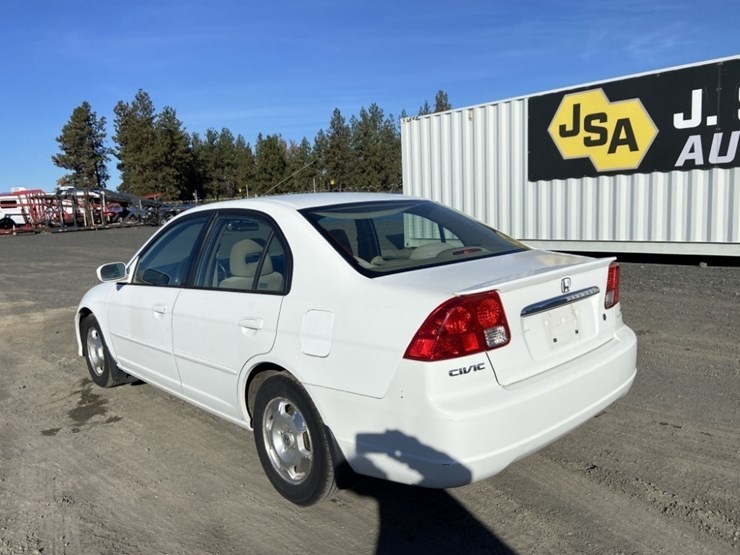 2003-honda-civic-hybrid-sedan-image-3