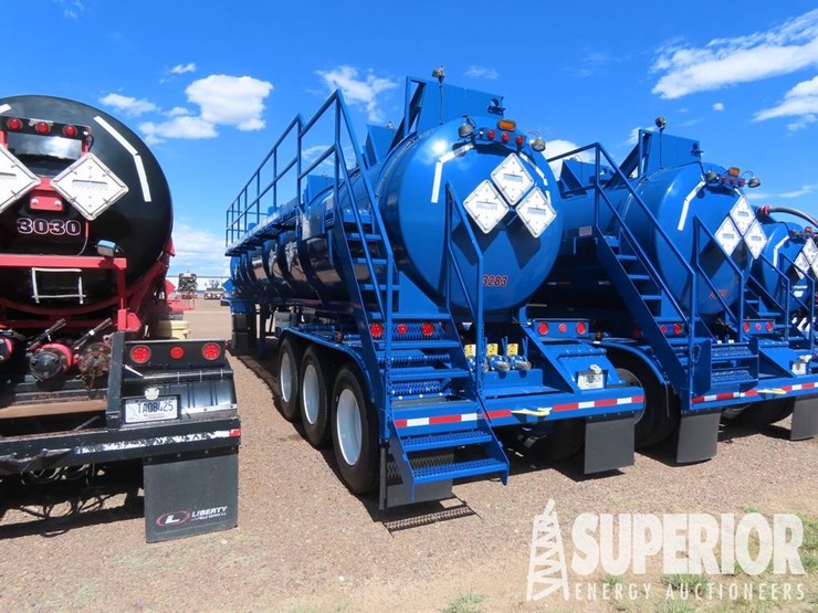 (x)-(4-42)-2018-worley-3-axle-8000-gal-transport-t-image-4