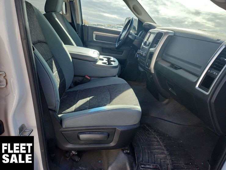 2014-ram-1500-slt-image-18
