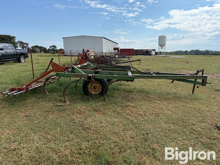 john-deere-11-image-4