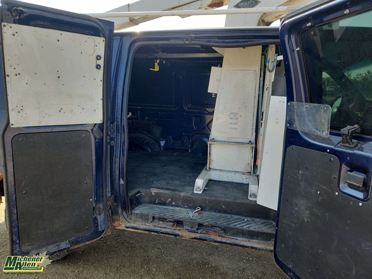 non-operable-2007-ford-e-series-s/a-bucket-van-image-14