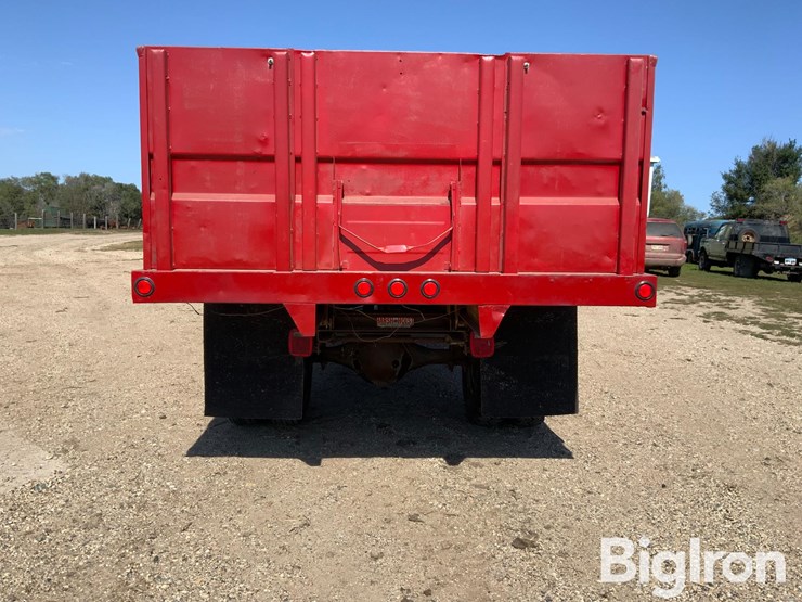 1965-international-loadstar-image-6