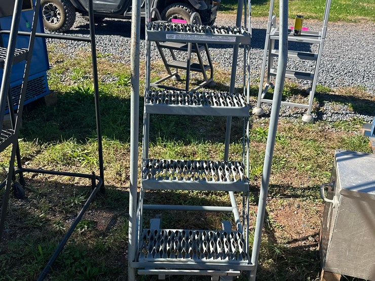 step-ladder-image-5