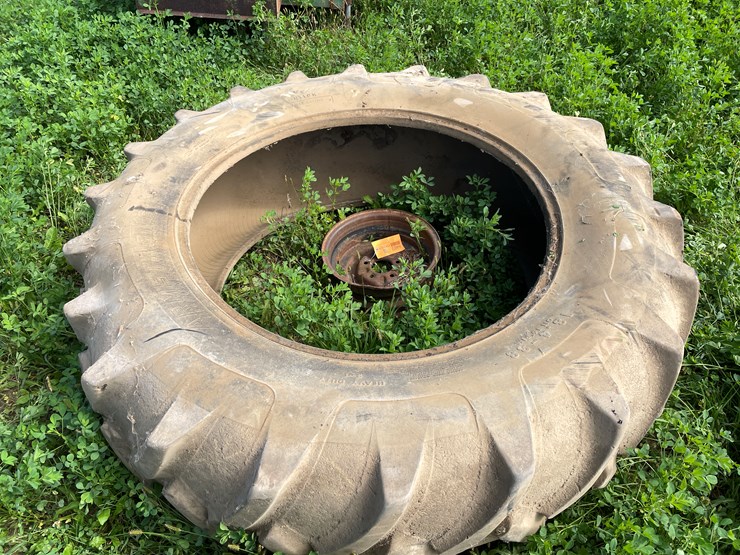 #4469-•-armstrong-tractor-tire-image-3