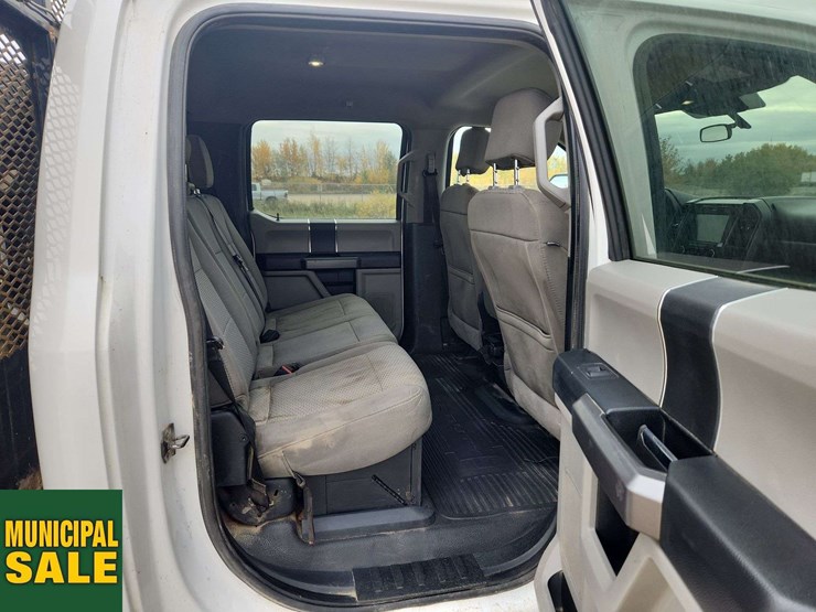 2020-ford-f350-image-26