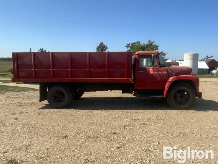 1965-international-loadstar-image-4