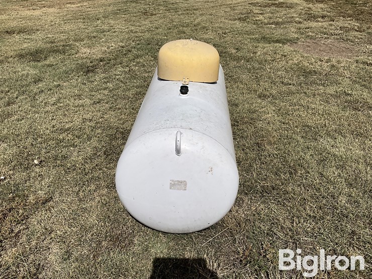 2007-120-gallon-propane-tank-image-2