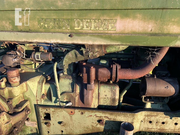 john-deere-70-image-25
