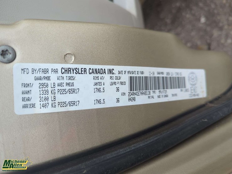 2010-dodge-grand-caravan-sxt-image-6