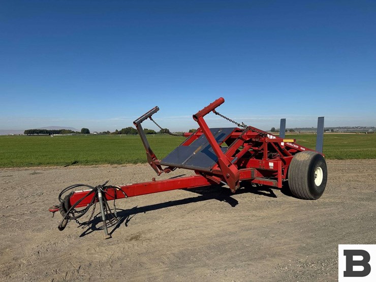 morris-pro-ag-bale-stacker-image-1