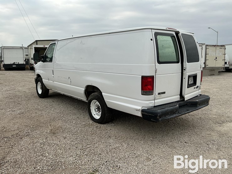 2014-ford-e250-image-7