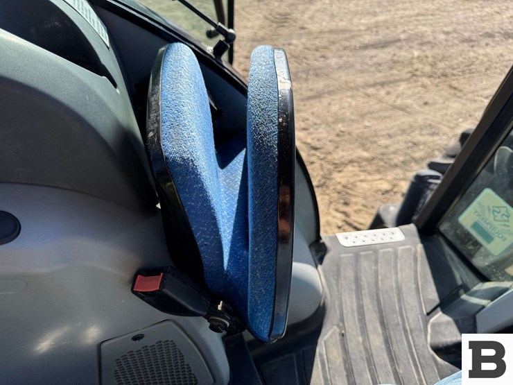 2014-new-holland-t4.105-image-67