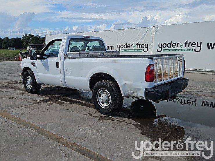 2010-ford-f350-image-4