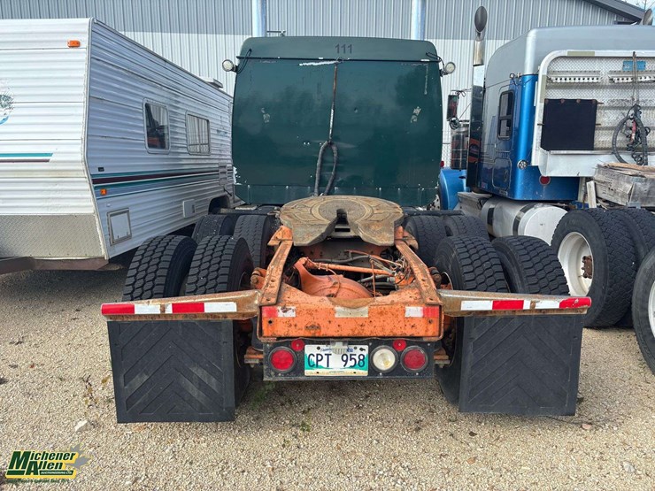2015-western-star-4900-image-15