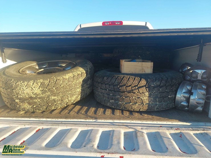 2009-dodge-ram-3500-image-22