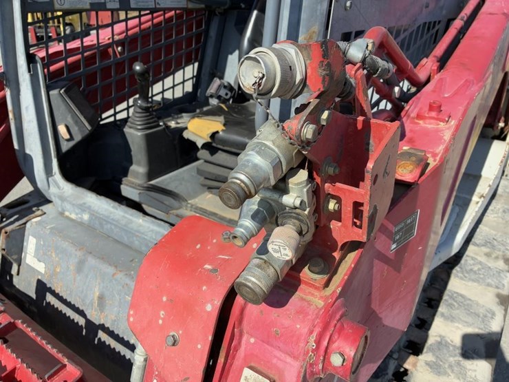 takeuchi-tl12v2-image-9