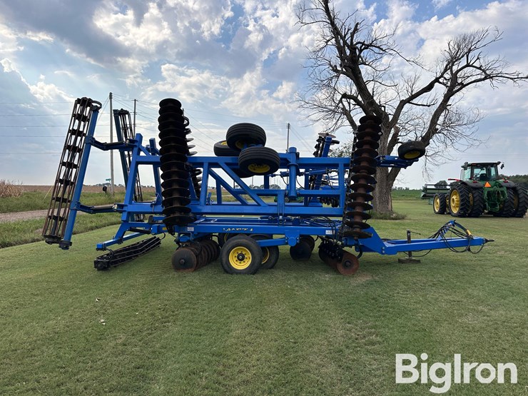 2011-landoll-7431-26-image-4