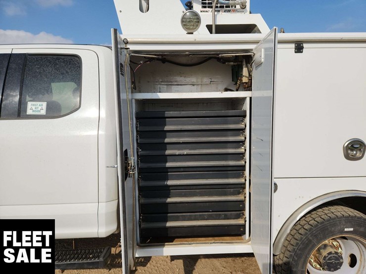 2020-ford-f550-image-40