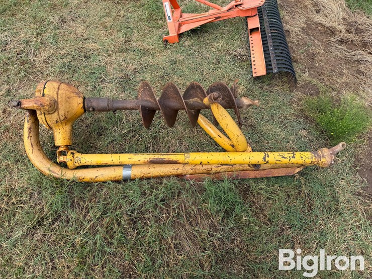 danuser-f-8-post-hole-digger-image-8