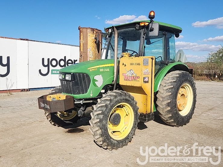 2009-john-deere-5093e-image-1