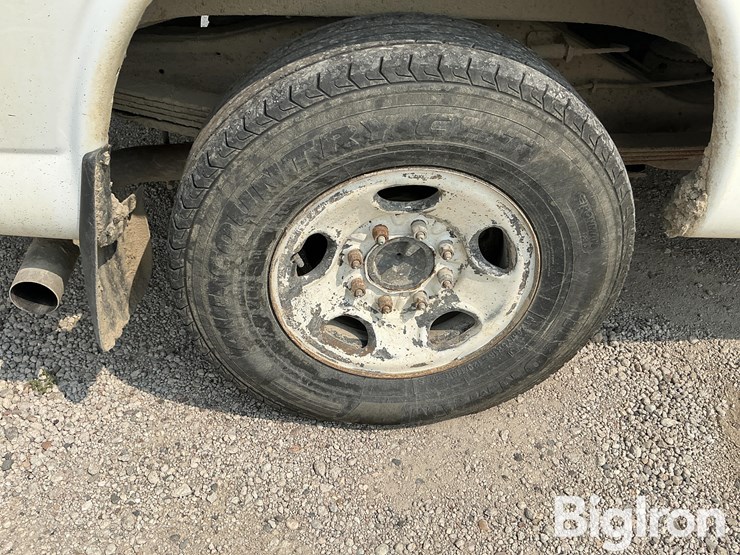 2017-chevrolet-express-g3500-image-17