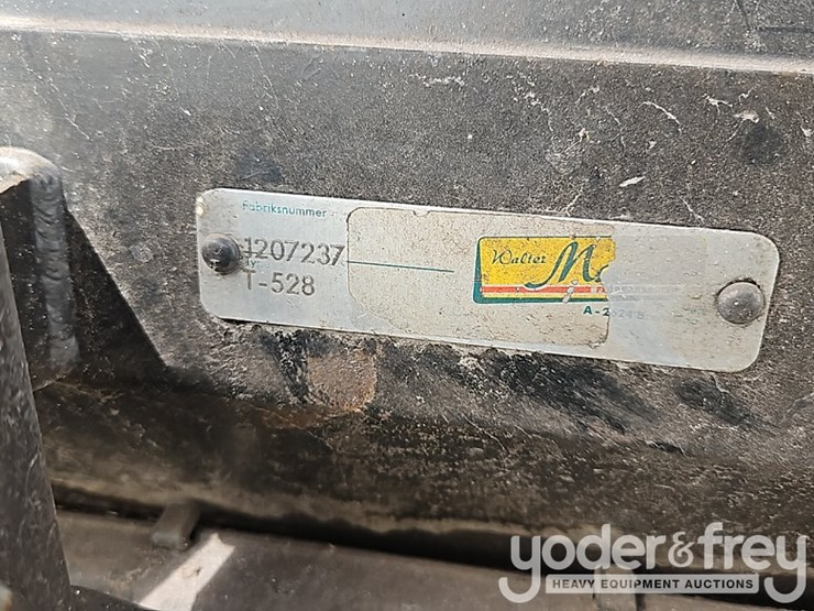 2014-john-deere-gator-tx-image-22