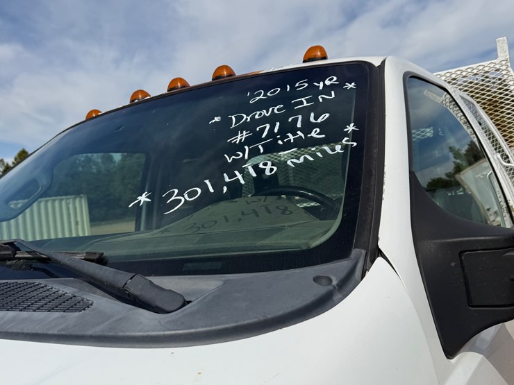 2015-ford-f650-image-48