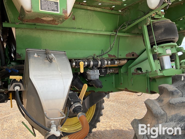 2011-john-deere-4830-image-17
