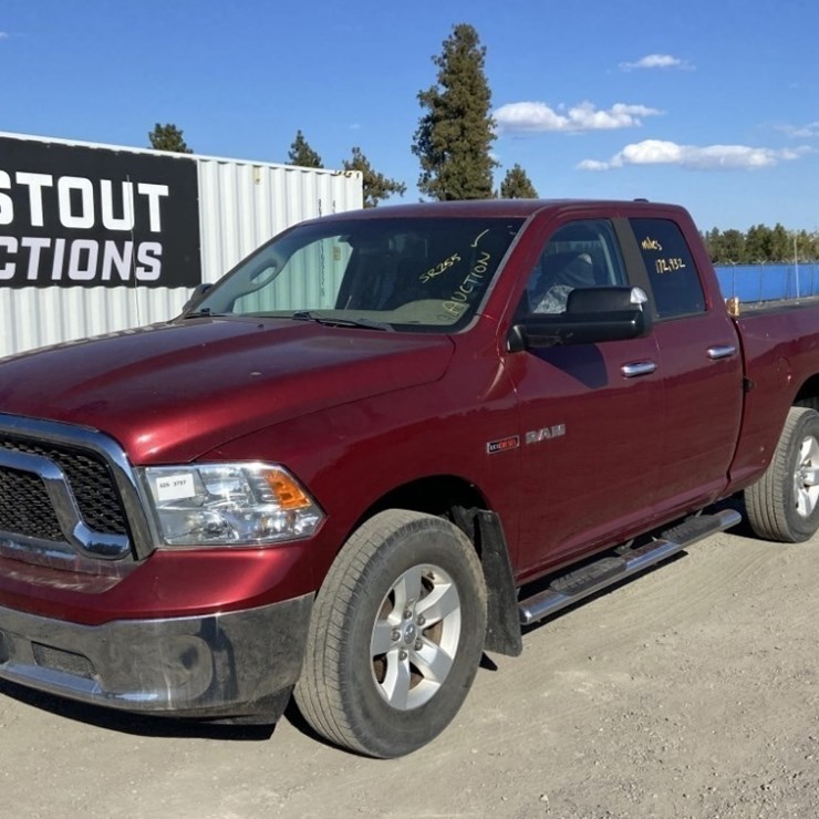 2015 Dodge Ram Extra Cab 4WD Pickup