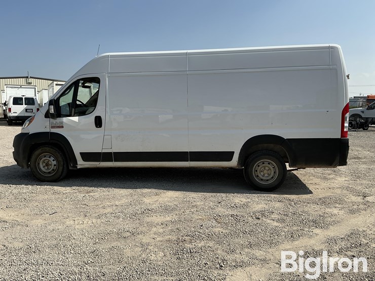 2021-dodge-3500-image-7