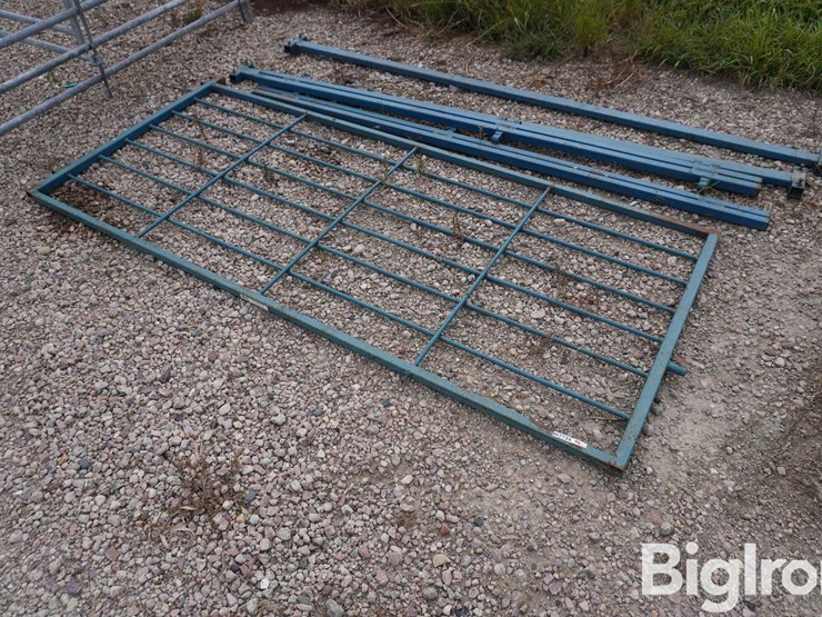 sydell-82"x36"-gate-&-braces-image-1