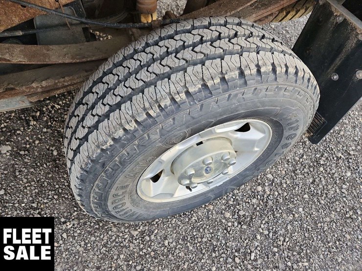 2012-ford-f350-image-28