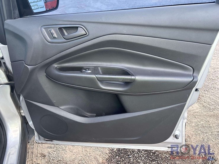 2016-ford-escape-image-24