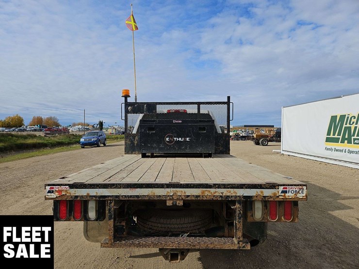 2017-gmc-sierra-3500hd-image-3
