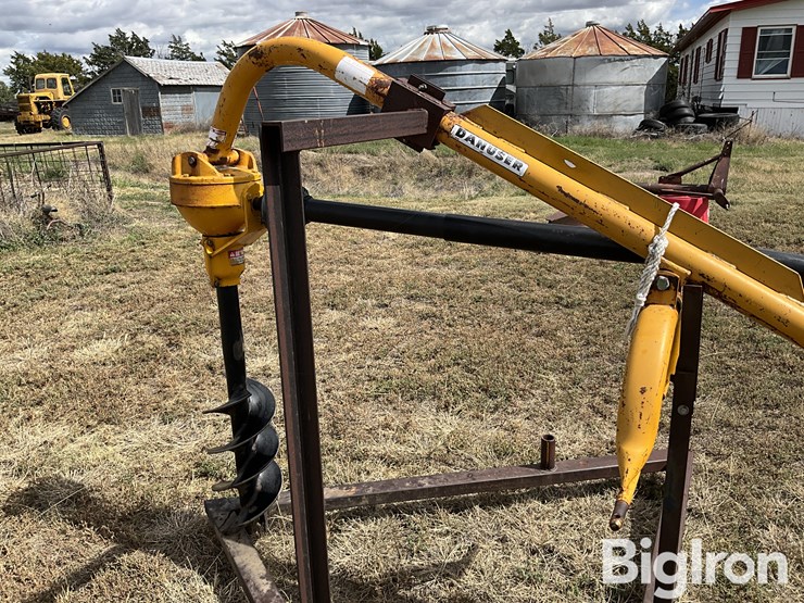 danuser-3-pt-post-hole-digger-&-stand-image-11