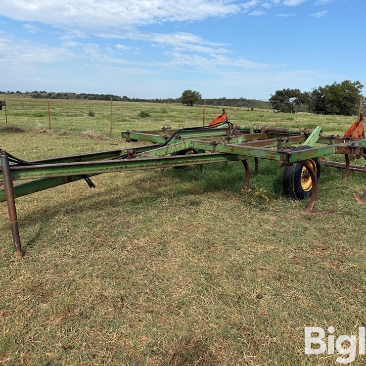 JOHN DEERE 11