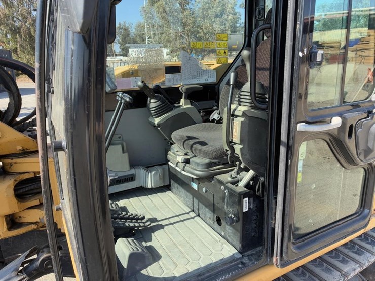 2016-caterpillar-308e2-cr-image-19