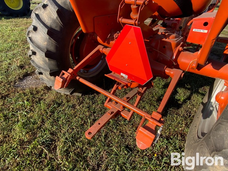 1959-allis-chalmers-d17-image-11