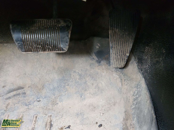2019-ram-1500-classic-image-14