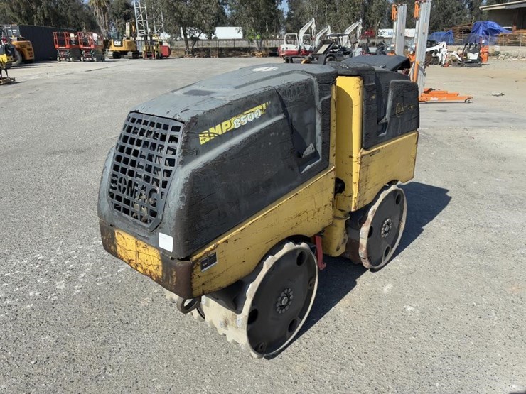 2012-bomag-bmp8500-image-1