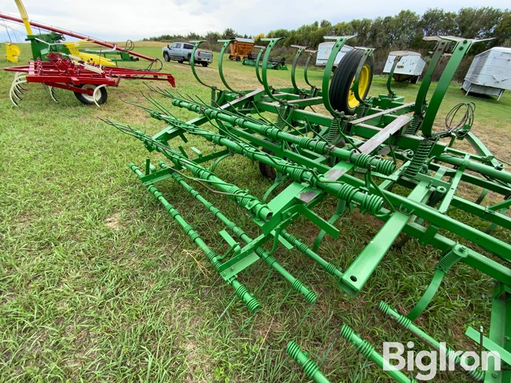 john-deere-1010-image-14