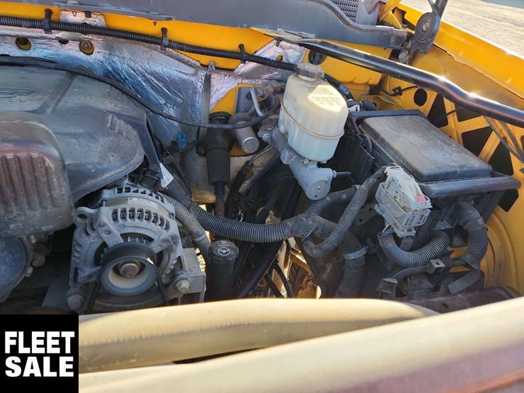 2016-chevrolet-silverado-2500hd-image-30