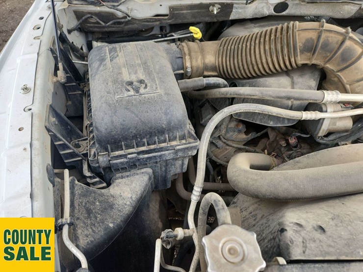 2012-ram-2500-laramie-image-25