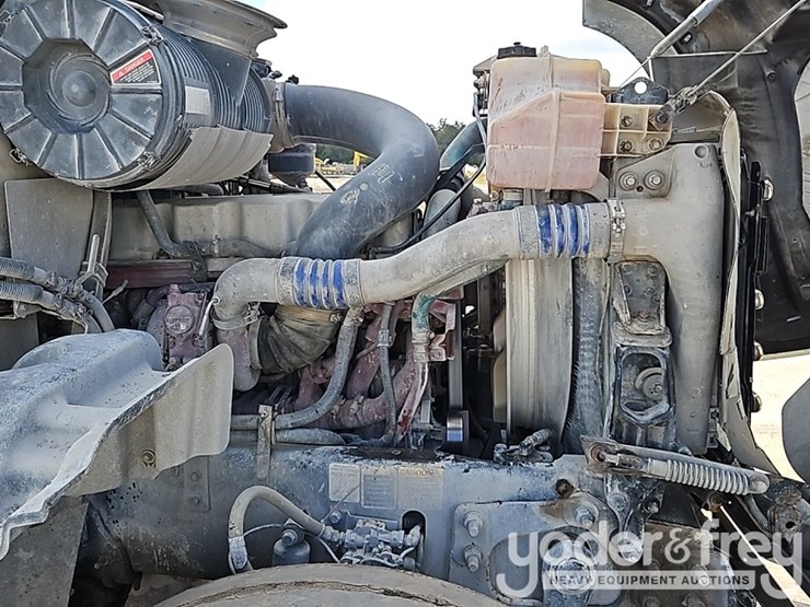 2015-mack-gu713-granite-image-21