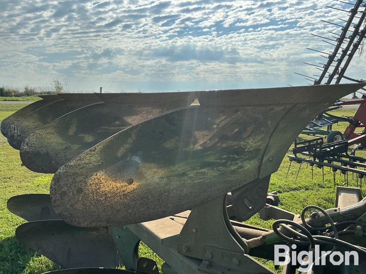 john-deere-rollover-plow-image-18