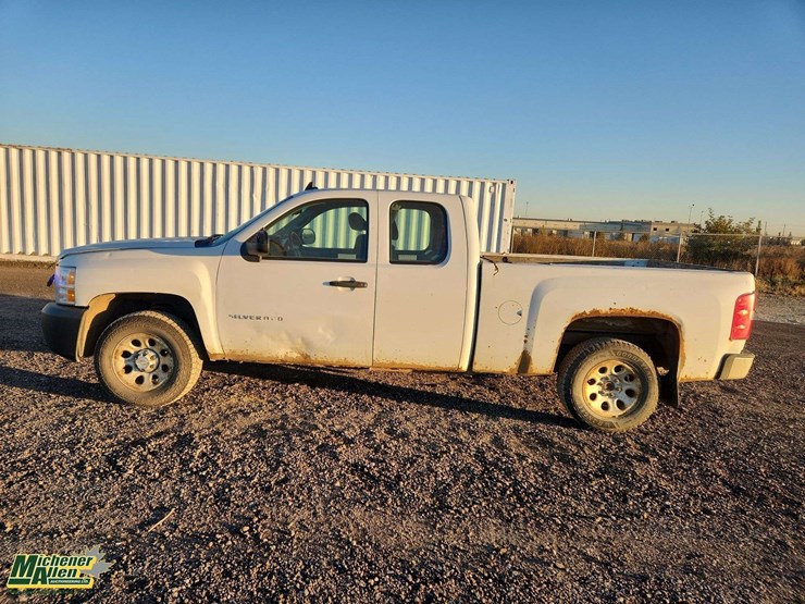 2012-chevrolet-silverado-1500-image-19
