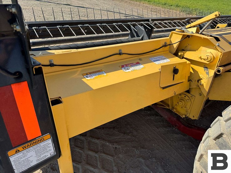 new-holland-h8040-image-17