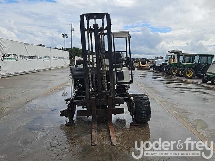 2004-moffett-m5500-image-9